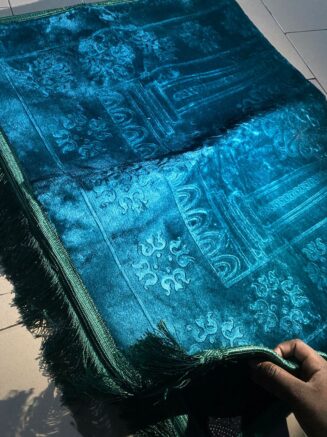 Tapis de prière en velours vert émeraude – Élégance & Sérénité