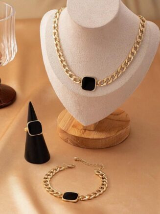 Parure Élégance Ébène – Collier, Bracelet & Bague (Or & Noir)