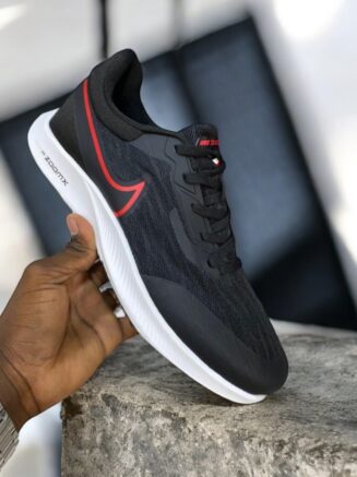 Sneakers Black Racer – ZoomX Confort & Style Sportif